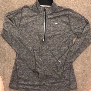 Nike pull over